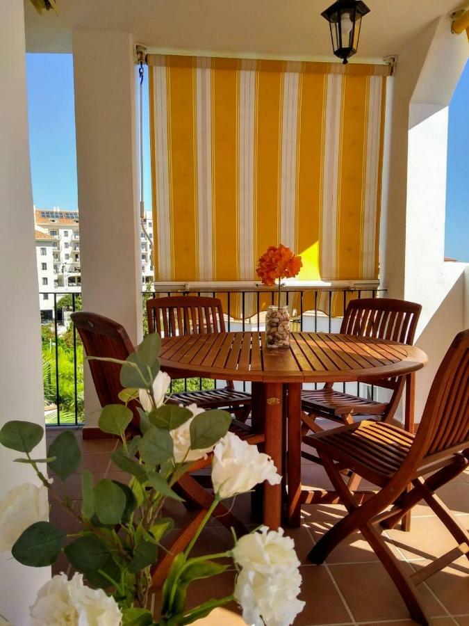 Lomas De Mena Apartment *